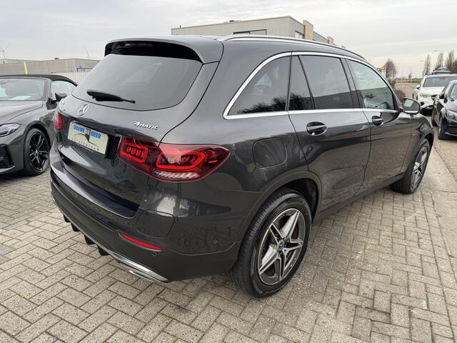 Mercedes-Benz GLC-KLASSE 300e 4MATIC Business Solution AMG Pano-Dak | Camera | Stoelverw. | Elekt. Klep