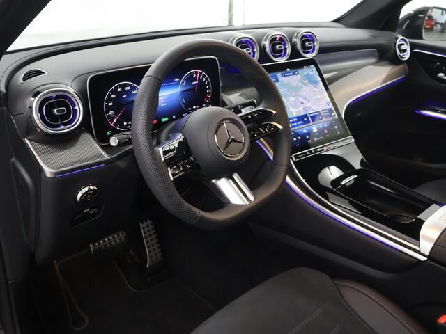 Mercedes-Benz GLC-KLASSE 400e 4MATIC AMG Line | Panoramaschuifdak | Premium pakket | Trekhaak | Night pakket | Dodehoekassistent | DIGITAL LIGHT | 20"AMG velgen |