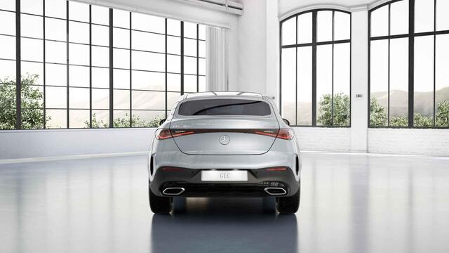 Mercedes-Benz GLC-KLASSE 300e 4MATIC Sport Edition | Panoramaschuifdak | Premium pakket | Nightpakket | Treeplanken | 360° camera | Dodehoekassistent | DIGITAL LIGHT |