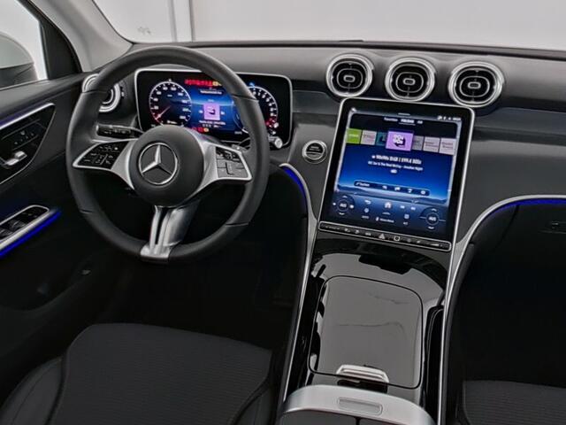 Mercedes-Benz GLC-KLASSE 300 e 4MATIC Plug-In Hybride Trekhaak | Panorama Schuif-Kanteldak | Sfeerverlichting | Memory Voorstoelen | Stuur en Stoelverwarming. Inclusief 24 maanden MB Certified garantie voor Europa.