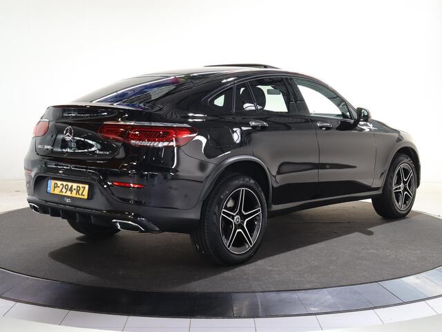 Mercedes-Benz GLC-KLASSE Coupé 300e 4MATIC Business Solution AMG | Night | Panoramadak | 360 graden camera | Stoelverwarming | Widescreen | Sfeerverlichting | Alarm |