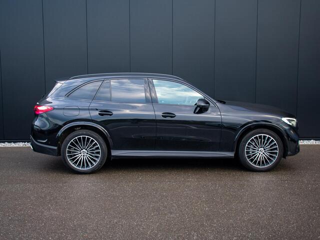 Mercedes-Benz GLC-KLASSE 200 4MATIC AMG Line | Park assist | Leder | Schuif-/kantel Panorama | 360 Camera | 20"