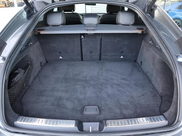 Mercedes-Benz GLC-KLASSE Coupé 300e 4MATIC AMG line | Schuifdak | LED Koplampen | Burmester | Camera | LED | Automaat