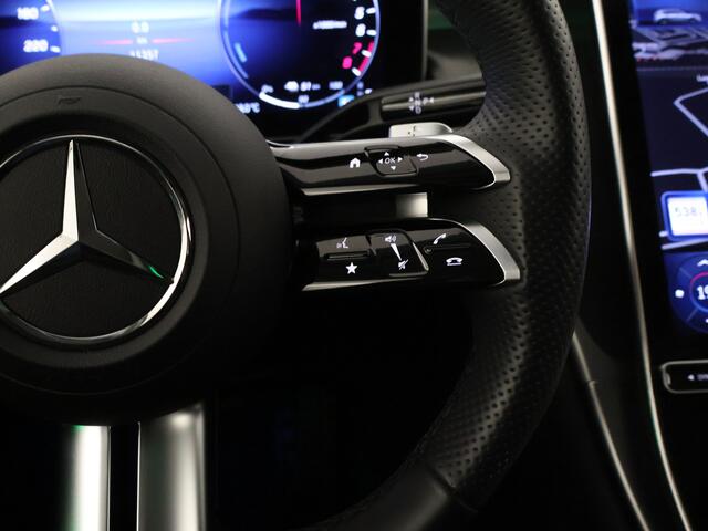 Mercedes-Benz GLC-KLASSE 300 e 4M AMG Plug-In Hybride | Trekhaak | AMG Styling | 20 Inch AMG LM Velgen | Stoelverwarming | Stuurverwarming | Inclusief 24 maanden Mercedes-Benz Certified garantie voor Europa.