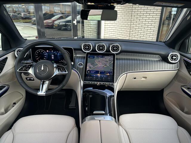 Mercedes-Benz GLC-KLASSE Coupé 300 e 4MATIC | Panoramadak | Trekhaak | Beige Leder | Adaptief Cruise Control