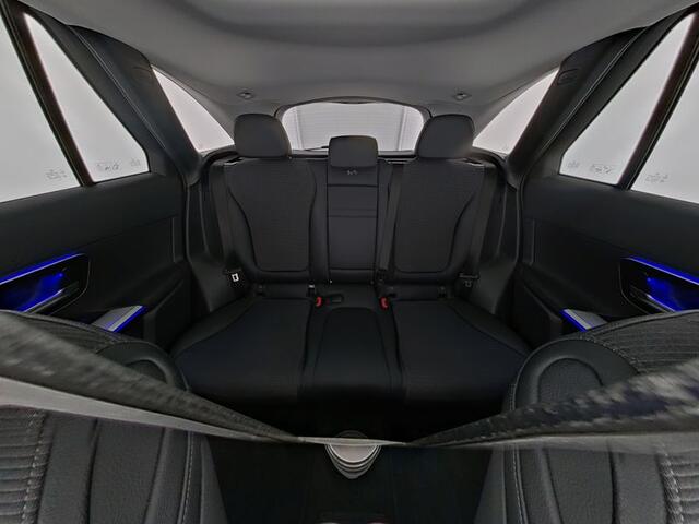 Mercedes-Benz GLC-KLASSE 300 e 4MATIC Plug-In Hybride Trekhaak | Panorama Schuif-Kanteldak | Memory Pakket voorstoelen | Stuur en Stoelverwarming. Inclusief 24 maanden MB Certified garantie voor Europa.