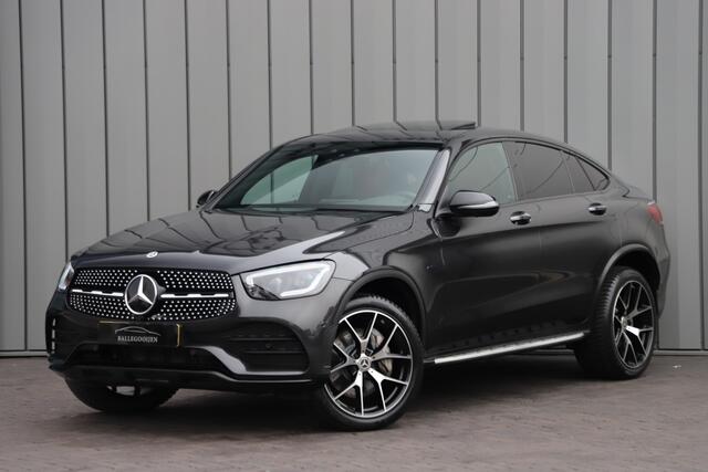 Mercedes-Benz GLC-KLASSE Coupé 300e AMG 4-Matic | 320PK | Schuifdak | Burmester | Keyless-go | Sfeerverlichting | Multibeam | Stoelverw. | NL-Auto | 2021.
