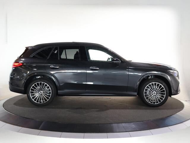 Mercedes-Benz GLC-KLASSE 300e 4MATIC Sport Edition | Panoramaschuifdak | Premium pakket | Nightpakket | 360° camera | Dodehoekassistent | DIGITAL LIGHT |