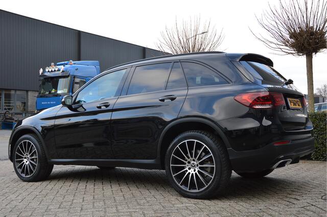 Mercedes-Benz GLC-KLASSE 300e 4MATIC AMG-LINE | NIGHT PAKKET | LED | PANORAMADAK | TREKHAAK | DAB | ENZ