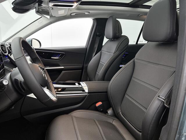 Mercedes-Benz GLC-KLASSE 300e 4MATIC Business Solution Luxury | Panoramaschuifdak | Trekhaak | Smartphone integratie | Easypack achterklep | URBAN GUARD voertuigbescherming plus | Stoelverwarming voor |