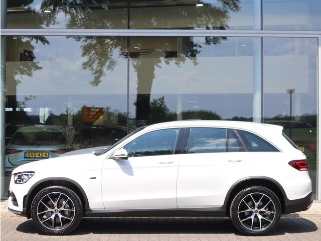 Mercedes-Benz GLC-KLASSE 300e 4MATIC AMG line | Panoramadak | Burmester | Memory Seats | Camera | Navigatie | Automaat