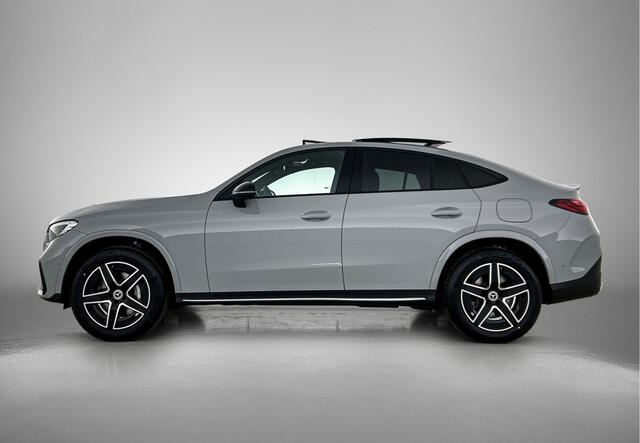 Mercedes-Benz GLC-KLASSE Coupé 300e 4MATIC Business Solution AMG | AMG Advanced Plus | Panoramaschuifdak | Trekhaak | Treeplanken | Nightpakket | AMG Spoiler | Memorypakket | Dodehoekassistent |