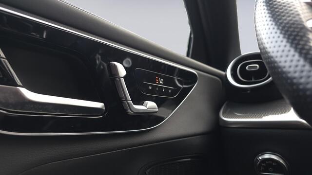 Mercedes-Benz GLC-KLASSE 200 4MATIC AMG Line | Panorama | Memory | Trekhaak