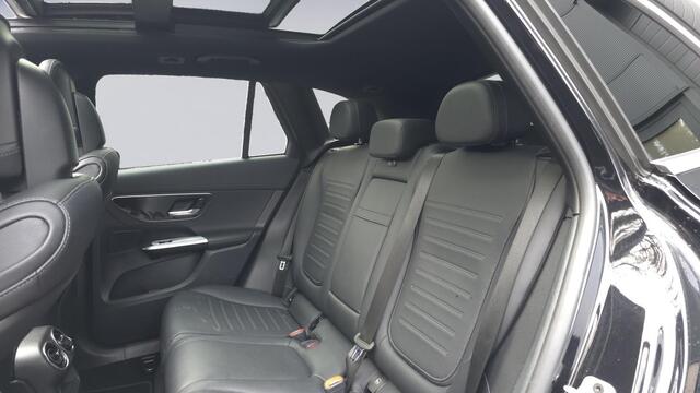 Mercedes-Benz GLC-KLASSE 200 4MATIC AMG Line | Panorama | Memory | Trekhaak