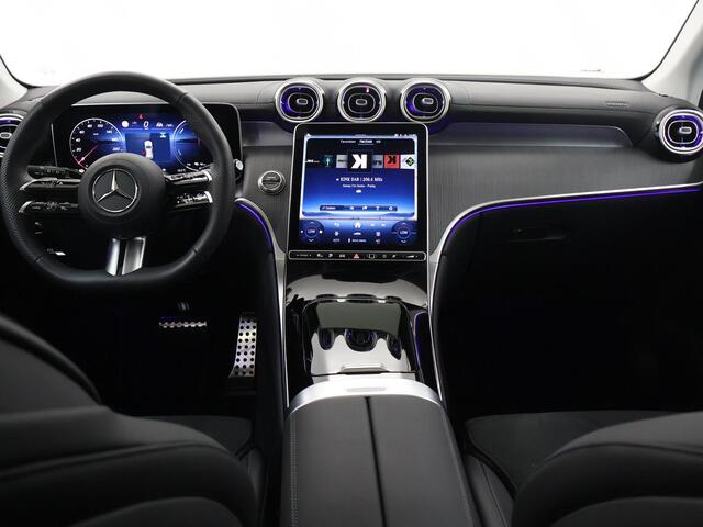 Mercedes-Benz GLC-KLASSE 300e 4MATIC AMG Line | Night | Panoramadak | Trekhaak | Memory | Rijassistentiepakket Plus |