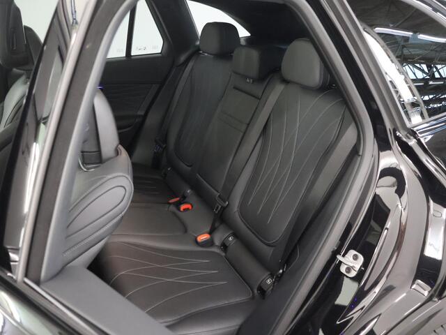 Mercedes-Benz GLC-KLASSE 400e 4MATIC Sport Edition | Panoramaschuifdak | AIRMATIC | Premium Plus | Techniekpakket | Rijassistentiepakket Plus | Trekhaak