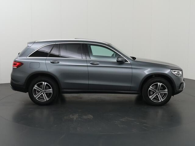 Mercedes-Benz GLC-KLASSE 200 Advantage | Panoramadak | Widescreen | Apple Carplay | Stoelverwarming |