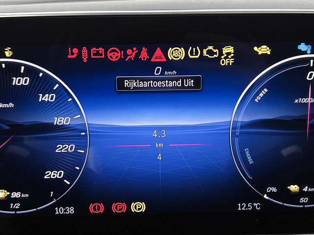 Mercedes-Benz GLC-KLASSE Coupé 300e 4MATIC Sport Edition | Premium Pakket | Trekhaak | Nightpakket | AMG Spoiler | Panoramaschuifdak | 360° camera | Digital Light | Memorypakket | 20 inch AMG velgen | Augmented Reality navigatie |