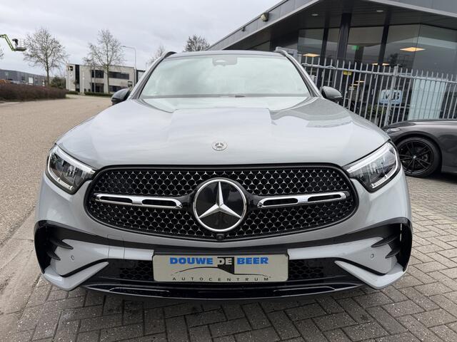 Mercedes-Benz GLC-KLASSE 300e 4MATIC AMG Line Pano-Dak | Trekhaak | 360-Camera | Stuurverw. | Night| Memory