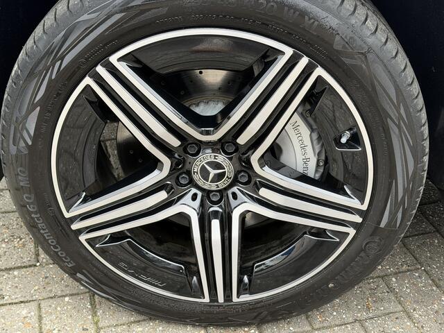 Mercedes-Benz GLC-KLASSE 300e 4MATIC AMG Line Pano-Dak | Trekhaak | 360-Camera | Stuurverw. | Night| Memory