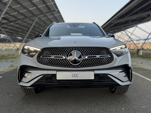 Mercedes-Benz GLC-KLASSE 300e 4MATIC Sport Edition | Night | Panoramaschuifdak | Premium Plus | Techniek pakket | Rijassistentiepakket Plus | Trekhaak | Burmester |