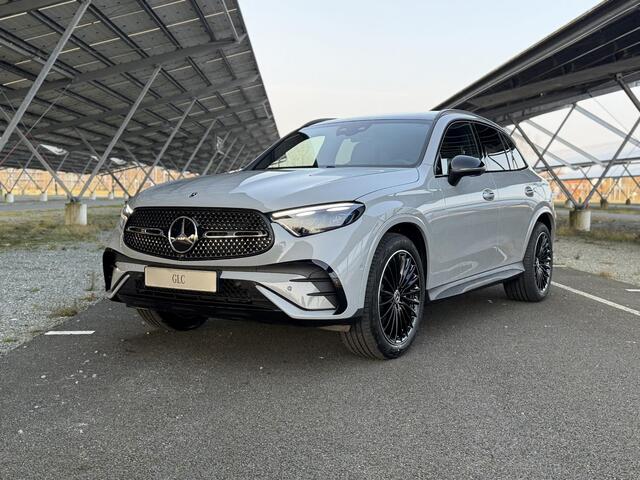 Mercedes-Benz GLC-KLASSE 300e 4MATIC Sport Edition | Night | Panoramaschuifdak | Premium Plus | Techniek pakket | Rijassistentiepakket Plus | Trekhaak | Burmester |
