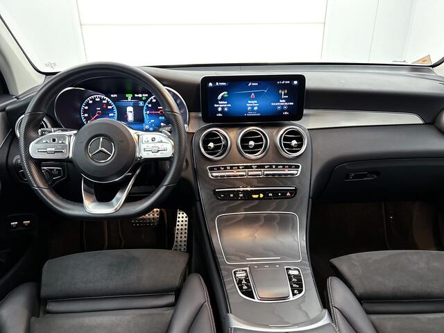 Mercedes-Benz GLC-KLASSE 300 e 4MATIC Business Solution AMG Trekhaak | AMG Line | NIght Pakket | Alarm | 20 Inch AMG Velgen | Ledkoplampen. Inclusief 24 maanden Mercedes-Benz Certified garantie voor Europa.