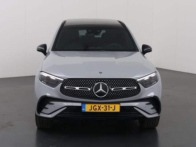 Mercedes-Benz GLC-KLASSE 300e 4MATIC Sport Edition | Panoramaschuifdak | Premium Plus | Night | Rijassistentiepakket Plus | Burmester | Head-up display