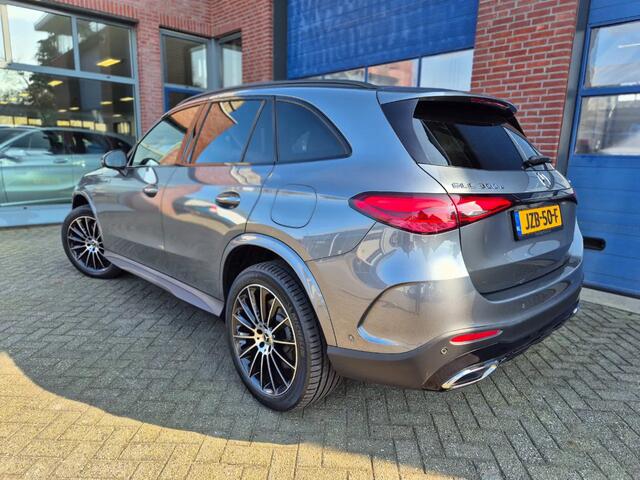 Mercedes-Benz GLC-KLASSE 300 E Hybrid AMG 4 matic .luchtvering