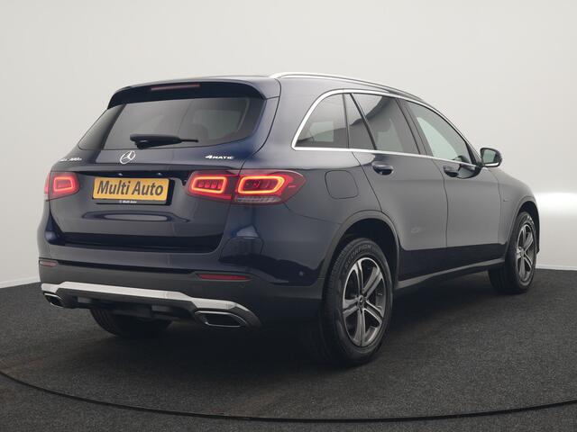 Mercedes-Benz GLC-KLASSE 300e 4MATIC Business Solution Luxury Plug In Hybrid 320pk Dealer O.H. PHEV | Trekhaak Af Fabriek | Head Up | Camera | Lederen Sportstoelen Memory & Verwarmd | Apple Carplay | Navigatie | DAB | Cruise Control |