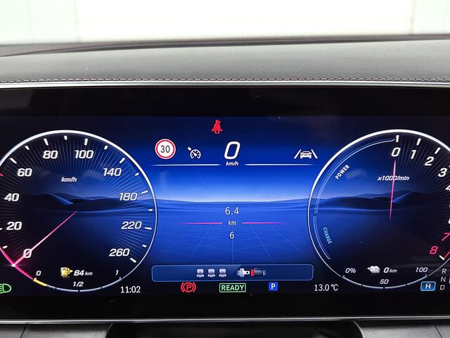 Mercedes-Benz GLC-KLASSE 300e 4MATIC Sport Edition | Premium pakket | Nightpakket | Treeplanken | Trekhaak | Panoramaschuifdak | Memorypakket | Smartphone-integratie | 360° camera | Augmented Reality navigatie |