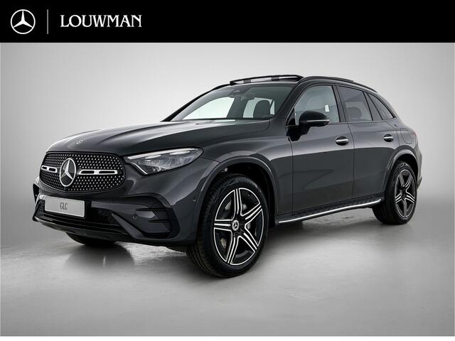 Mercedes-Benz GLC-KLASSE 300e 4MATIC Sport Edition | Premiumpakket | Nightpakket | Treeplanken | Trekhaak | 20 inch AMG velgen | Memorypakket | Panoramaschuifdak | 360° camera | DIGITAL LIGHT | Augmented Reality navigatie |