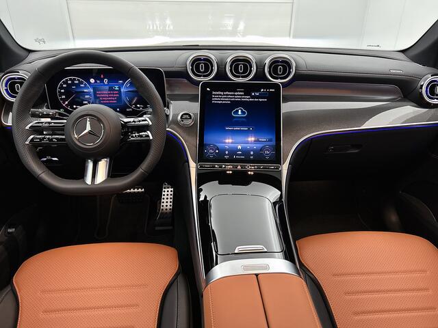 Mercedes-Benz GLC-KLASSE 300e 4MATIC Sport Edition | Premiumpakket | Nightpakket | Treeplanken | Trekhaak | 20 inch AMG velgen | Memorypakket | Panoramaschuifdak | 360° camera | DIGITAL LIGHT | Augmented Reality navigatie |