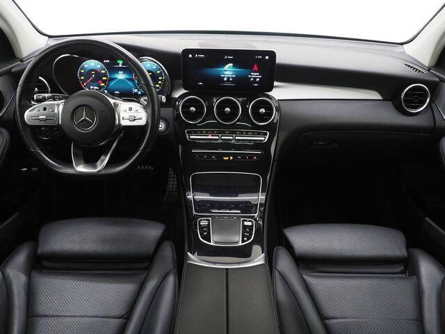 Mercedes-Benz GLC-KLASSE 300e 4MATIC AMG | Panoramadak | 360 | Leder | Virtual | Stoelverwarming | Dodehoek | LED