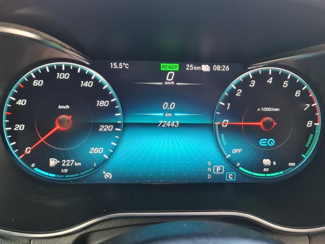 Mercedes-Benz GLC-KLASSE 300 e 4MATIC Plug-In Hybride | Alarm | Led verlichting | Digitaal Dash | Parkeerpakket met Camera | Stoelverwarming | Inclusief 24 maanden Mercedes-Benz Certified garantie voor Europa.