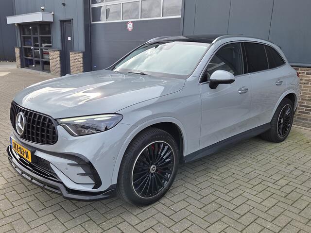 Mercedes-Benz GLC-KLASSE 300e 4MATIC AMG HUD PANO LEDER 360 CAMERA TREKHAAK SFEERVERL.