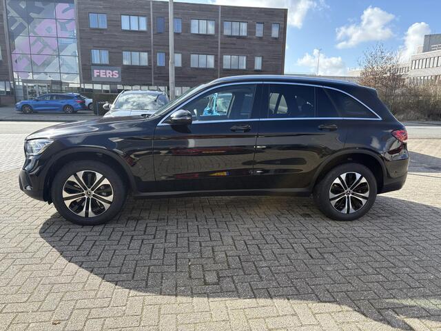 Mercedes-Benz GLC-KLASSE 300e 4MATIC 320pk | Plug-in Hybride | PHEV | Panoramadak | Achteruitrijcamera | Adaptive cruise control