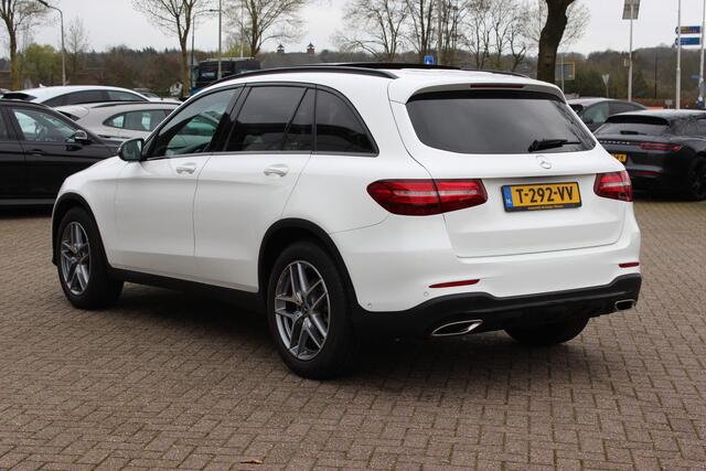 Mercedes-Benz GLC-KLASSE 250 4MATIC Business / Panoramadak / Camera / Navigatie / Leder&Alcantara / 19'' / Stoelverwarming / Cruise Control