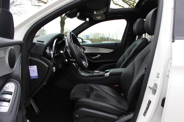 Mercedes-Benz GLC-KLASSE 250 4MATIC Business / Panoramadak / Camera / Navigatie / Leder&Alcantara / 19'' / Stoelverwarming / Cruise Control