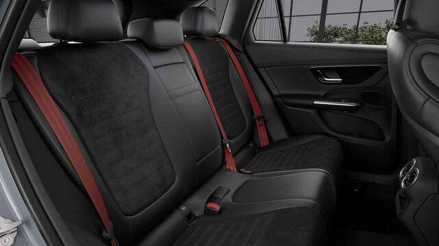 Mercedes-Benz GLC-KLASSE 300e 4MATIC AMG Line | MANUFAKTUR Alpin Grau | Panoramadak | Head up display | Trekhaak | Panoramadak |