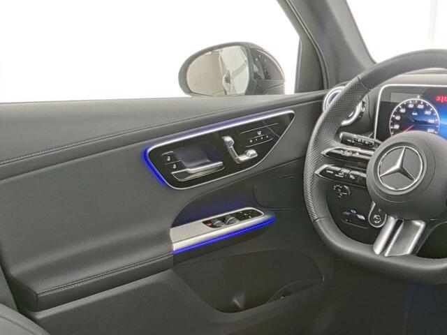 Mercedes-Benz GLC-KLASSE 300 e 4MATIC AMG Plug-In Hybride AMG Line | Night Pakket | Digital Licht | Trekhaak | Distronic | Memory Voorstoelen | Stoel en Stuurverwarming. Inclusief 24 maanden Mercedes-Benz Certified garantie voor Europa.