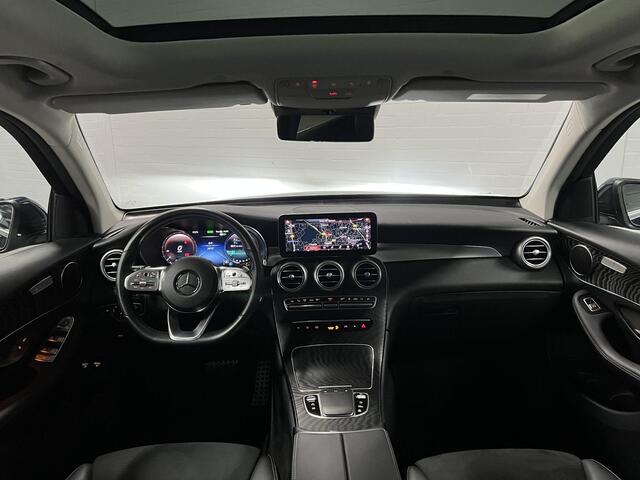 Mercedes-Benz GLC-KLASSE GLC 300e 4MATIC AMG Trekhaak | Adapt. cruise | Open dak | Achteruitrij camera | Stoelverwarming | Carplay | Bliss