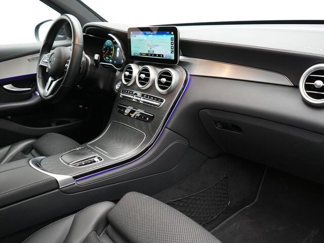 Mercedes-Benz GLC-KLASSE 300e 4MATIC Premium Plus PHEV 320pk Dealer O.H | Panodak | Trekhaak af Fabriek | Adaptive Cruise | Multibeam LED | 20" L.M | Apple Carplay | Sfeerverlichting | Camera | BLIS |