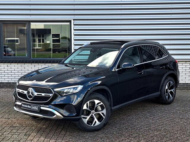 Mercedes-Benz GLC-KLASSE GLC 300 e 4MATIC Autom. | Panoramadak | Trekhaak | 360° Camera | Rijassistentiepakket | Memory pakket | Sfeerverlichting | Dodehoekassistentie | Elektrische achterklep