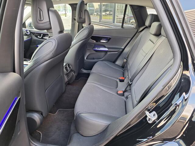Mercedes-Benz GLC-KLASSE GLC 300 e 4MATIC Autom. | Panoramadak | Trekhaak | 360° Camera | Rijassistentiepakket | Memory pakket | Sfeerverlichting | Dodehoekassistentie | Elektrische achterklep