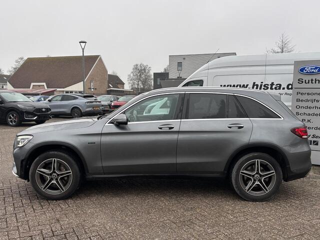 Mercedes-Benz GLC-KLASSE 300e 4MATIC AMG Line | 320pk PHEV | Panormadak | Afneembare Trekhaak | Burmester Audio | Stoelverwarming | Achteruitrijcamera