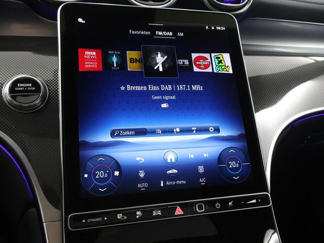 Mercedes-Benz GLC-KLASSE 300e 4MATIC Sport Edition | AMG | Panoramaschuifdak | Premium pakket | Nightpakket | 360° camera | Dodehoekassistent | DIGITAL LIGHT | Trekhaak |