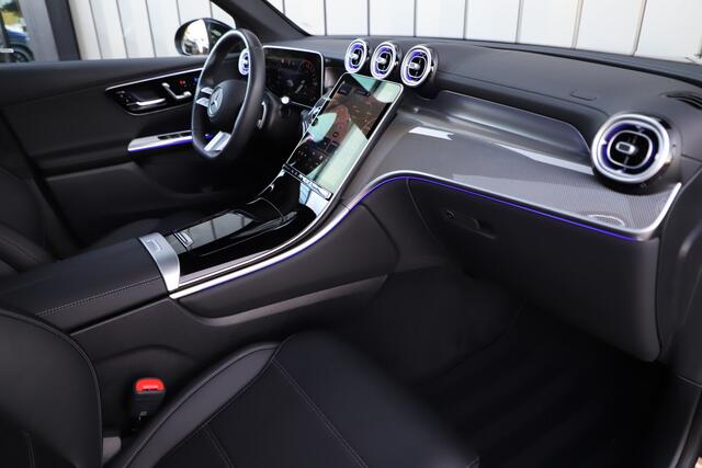 Mercedes-Benz GLC-KLASSE 300e AMG 4-Matic | 313PK | Massage | Keyless-go | Sfeerverlichting | Pano | Distronic+ | Stuurwielverw. | Stoelkoeling | 2024.