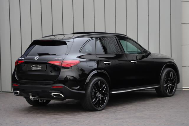 Mercedes-Benz GLC-KLASSE 300e AMG 4-Matic | 313PK | Massage | Keyless-go | Sfeerverlichting | Pano | Distronic+ | Stuurwielverw. | Stoelkoeling | 2024.