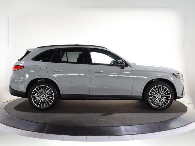 Mercedes-Benz GLC-KLASSE 300e 4MATIC Sport Edition | AMG | Panoramaschuifdak | Premium Plus | Rijassistentiepakket plus | Head-up display | Burmester | Nightpakket | Trekhaak |